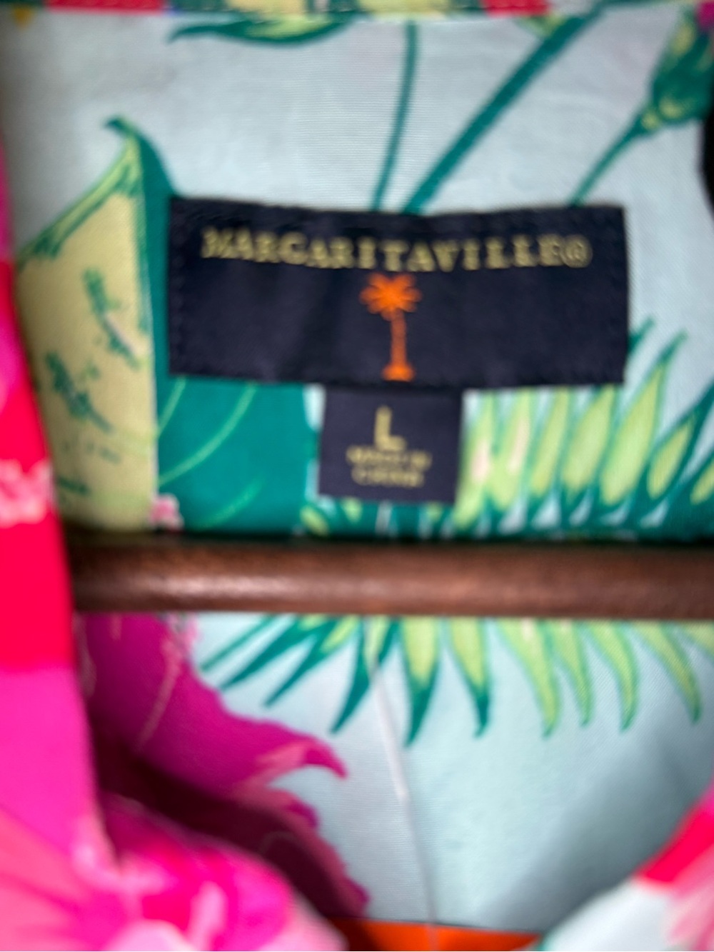 Margaritaville Aqua Parrot & Pink Floral Button-Down Shirt - Men’s Large - Picture 7 of 9
